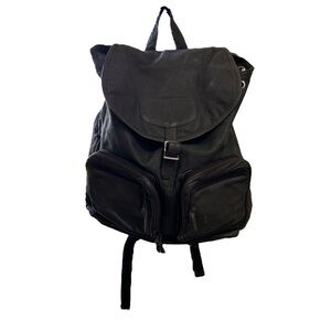 DOMA Outback Leather Bucket Cinch Backpack